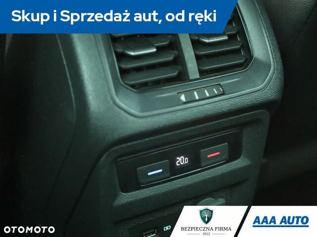 Фольксваген Тігуан, об'ємом двигуна 1.97 л та пробігом 59 тис. км за 28078 $, фото 24 на Automoto.ua