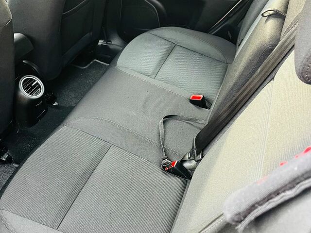 Альфа Ромео Джульетта 2011 в Европе на Automoto.ua Серый Альфа Ромео Джульетта, объемом двигателя 1 л и пробегом 145 тыс. км за 6538 $, фото 7 на Automoto.ua