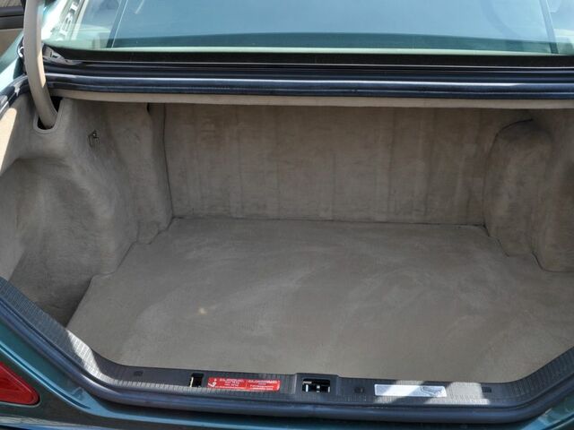 Мерседес ЦЛ 420 1994 у Європі на Automoto.ua Зелений Мерседес ЦЛ 420, об'ємом двигуна 4.2 л та пробігом 128 тис. км за 20005 $, фото 8 на Automoto.ua