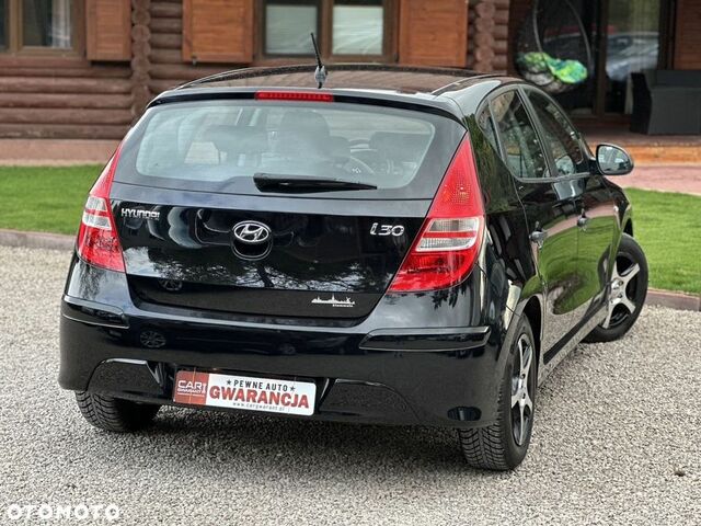 Хендай i30, объемом двигателя 1.4 л и пробегом 26 тыс. км за 6242 $, фото 6 на Automoto.ua