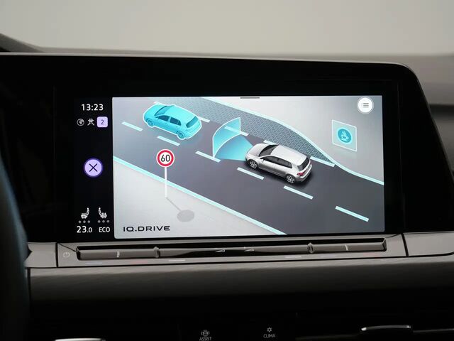 Фольксваген Гольф 2022 у Європі на Automoto.ua Сірий Фольксваген Гольф, об'ємом двигуна 1.4 л та пробігом 89 тис. км за 27886 $, фото 9 на Automoto.ua