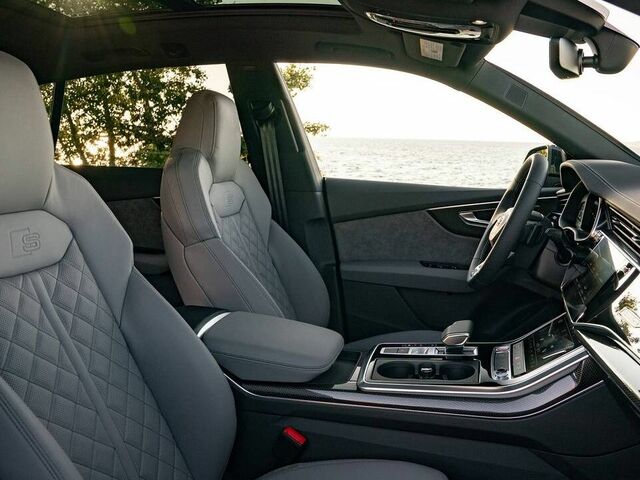 Audi Q8 2023 комплектаціїї Підібрати комплектацію Ауді Ку8 2023 на Automoto.ua