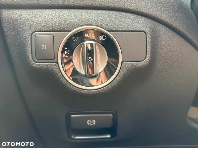 Мерседес ГЛА-Класс 2018 в Европе на Automoto.ua Белый Мерседес ГЛА-Класс, объемом двигателя 2.14 л и пробегом 137 тыс. км за 19783 $, фото 20 на Automoto.ua