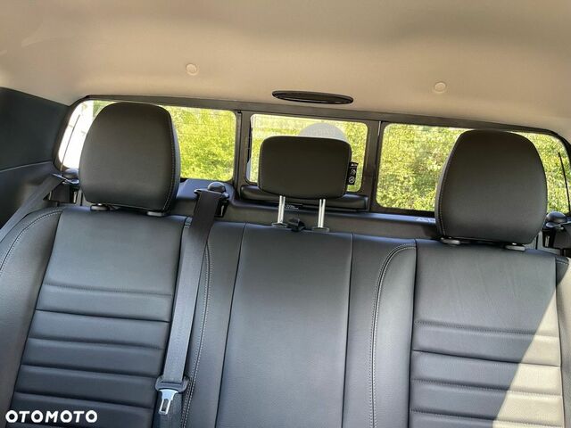 Мерседес X-Class 2019 в Европе на Automoto.ua Мерседес X-Class, объемом двигателя 2.99 л и пробегом 80 тыс. км за 41139 $, фото 15 на Automoto.ua