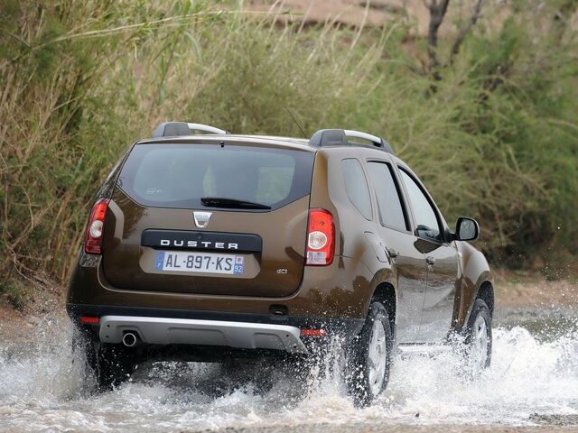 Дачия Duster, Внедорожник / Кроссовер 2010 - н.в. 1.6 16V 105 4x4 MT