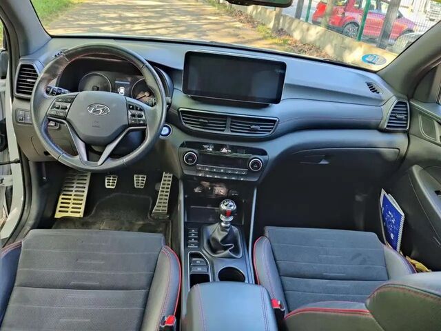 Хендай Туксон 2019 у Європі на Automoto.ua Білий Хендай Туксон, об'ємом двигуна 1.6 л та пробігом 132 тис. км за 19842 $, фото 8 на Automoto.ua