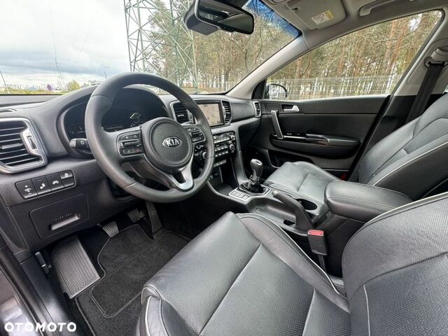 Киа Sportage, объемом двигателя 1.69 л и пробегом 158 тыс. км за 15097 $, фото 13 на Automoto.ua