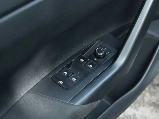 Фольксваген Polo GTI 2018 у Європі на Automoto.ua Білий Фольксваген Polo GTI, об'ємом двигуна 1.98 л та пробігом 131 тис. км за 20473 $, фото 13 на Automoto.ua