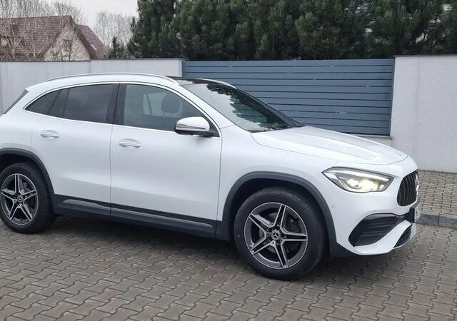 Мерседес ГЛА-Клас 2021 у Європі на Automoto.ua Білий Мерседес ГЛА-Клас, об'ємом двигуна 1 л та пробігом 41 тис. км за 32664 $, фото 2 на Automoto.ua