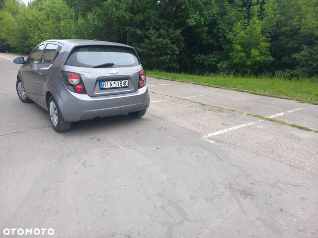 Шевроле Авео, об'ємом двигуна 1.23 л та пробігом 176 тис. км за 3564 $, фото 4 на Automoto.ua