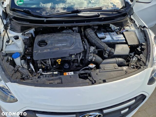 Хендай i30, об'ємом двигуна 1.58 л та пробігом 96 тис. км за 7970 $, фото 20 на Automoto.ua