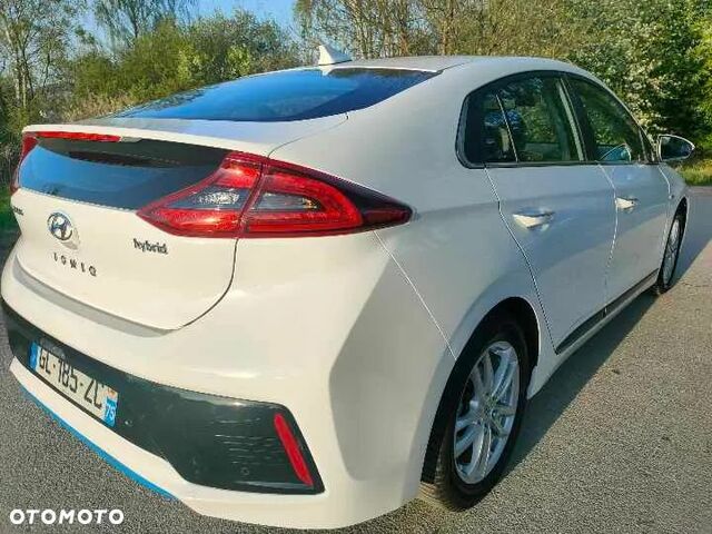 Хендай Ioniq, об'ємом двигуна 1.58 л та пробігом 120 тис. км за 14233 $, фото 4 на Automoto.ua