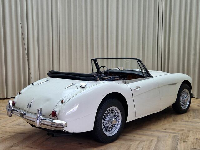 Белый austin healey Другая, объемом двигателя 2.91 л и пробегом 24 тыс. км за 38072 $, фото 19 на Automoto.ua