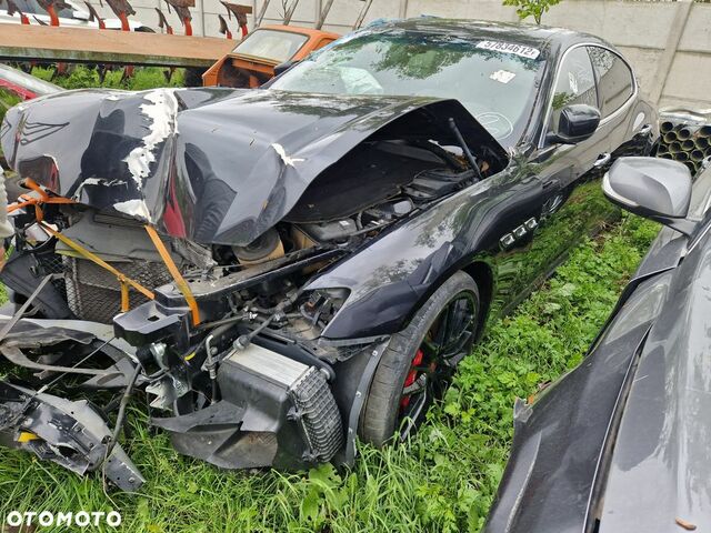 Мазераті Quattroporte, об'ємом двигуна 3.8 л та пробігом 65 тис. км за 7559 $, фото 1 на Automoto.ua