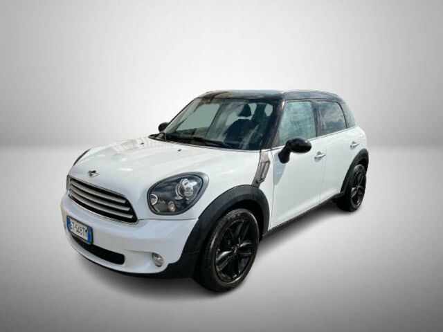 Белый Мини Cooper Countryman, объемом двигателя 1.6 л и пробегом 88 тыс. км за 13871 $, фото 2 на Automoto.ua