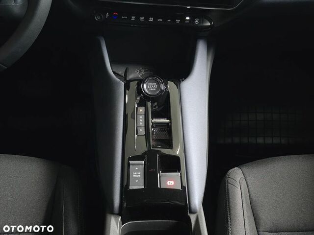 Альфа Ромео Джуниор 2025 в Европе на Automoto.ua Красный Альфа Ромео Джуниор, объемом двигателя 1 л и пробегом 1 тыс. км за 33657 $, фото 14 на Automoto.ua