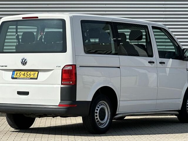 Фольксваген Transporter T6 2016 в Европе на Automoto.ua Белый Фольксваген Transporter T6, объемом двигателя 1.97 л и пробегом 224 тыс. км за 16987 $, фото 7 на Automoto.ua