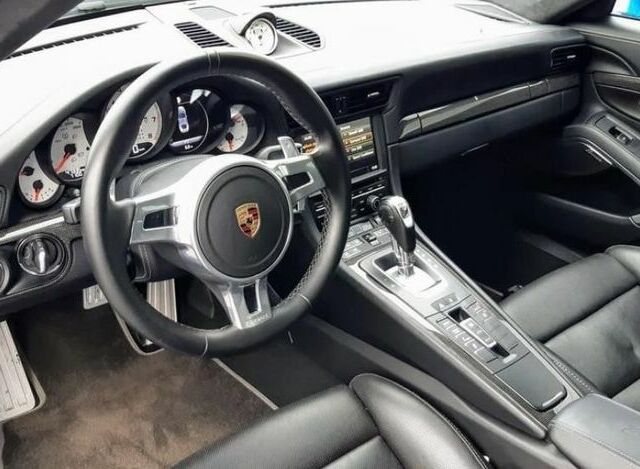 Порше 911, об'ємом двигуна 3.8 л та пробігом 54 тис. км за 114471 $, фото 17 на Automoto.ua