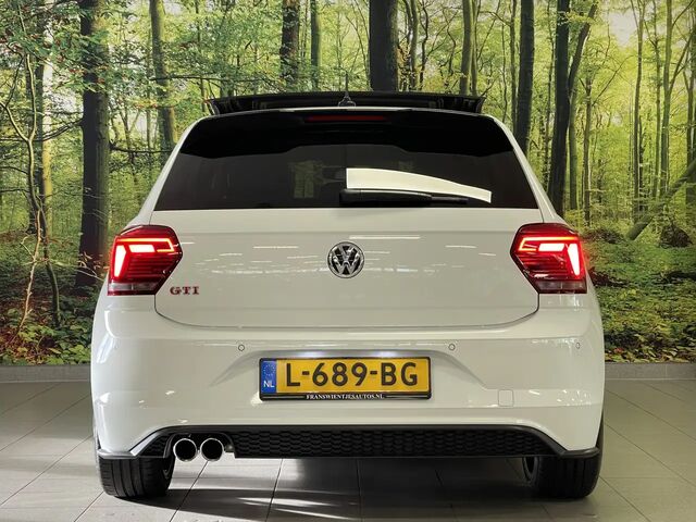 Фольксваген Polo GTI 2018 у Європі на Automoto.ua Білий Фольксваген Polo GTI, об'ємом двигуна 1.98 л та пробігом 105 тис. км за 23850 $, фото 5 на Automoto.ua