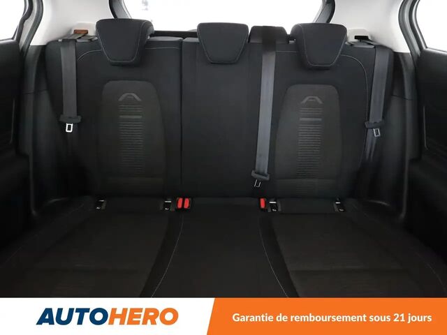 Форд Фокус 2019 в Европе на Automoto.ua Белый Форд Фокус, объемом двигателя 1 л и пробегом 70 тыс. км за 16916 $, фото 14 на Automoto.ua