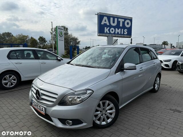 Мерседес Б-класс 2014 в Европе на Automoto.ua Серый Мерседес Б-класс, объемом двигателя 1 л и пробегом 137 тыс. км за 7870 $, фото 1 на Automoto.ua