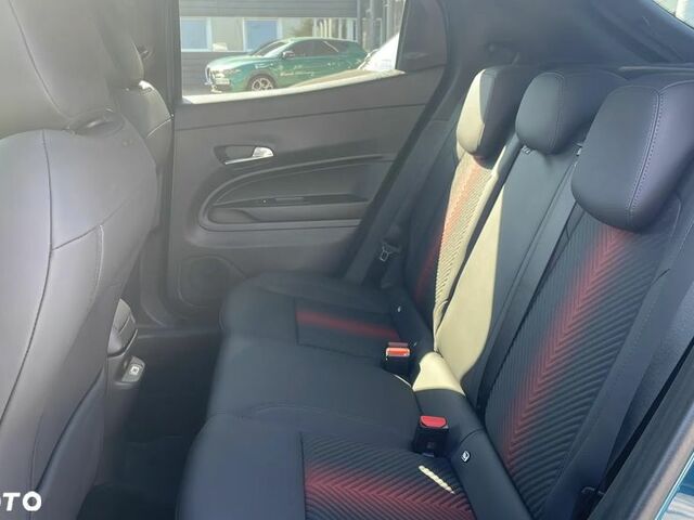 Альфа Ромео Джуниор 2024 в Европе на Automoto.ua Синий Альфа Ромео Джуниор, объемом двигателя 0 л и пробегом 1 тыс. км за 149900 $, фото 16 на Automoto.ua