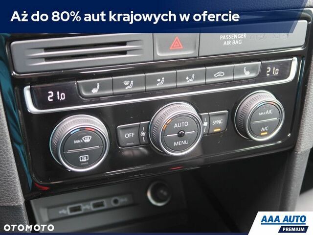 Фольксваген Гольф Спортсван, об'ємом двигуна 1.5 л та пробігом 48 тис. км за 16199 $, фото 12 на Automoto.ua