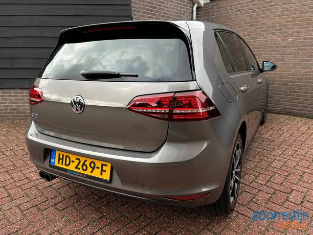 Фольксваген Golf GTE 2015 в Европе на Automoto.ua Серый Фольксваген Golf GTE, объемом двигателя 1.4 л и пробегом 164 тыс. км за 13922 $, фото 3 на Automoto.ua