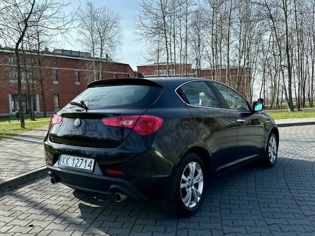 Альфа Ромео Giulietta, об'ємом двигуна 1.96 л та пробігом 240 тис. км за 4514 $, фото 1 на Automoto.ua