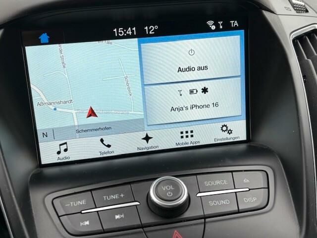 Форд Си-Макс 2016 в Европе на Automoto.ua Черный Форд Си-Макс, объемом двигателя 1.5 л и пробегом 141 тыс. км за 6660 $, фото 4 на Automoto.ua