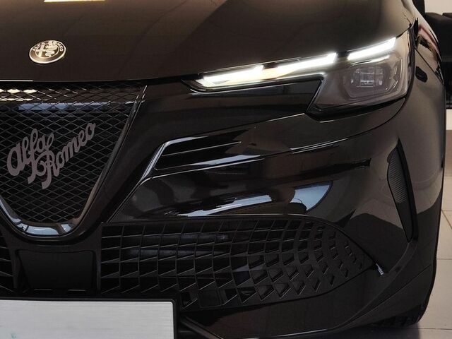 Альфа Ромео Джуніор 2025 у Європі на Automoto.ua Чорний Альфа Ромео Джуніор, об'ємом двигуна 1 л та пробігом 1 тис. км за 29540 $, фото 13 на Automoto.ua