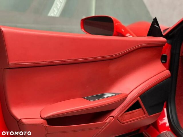 Феррари 458 Италия, объемом двигателя 4.5 л и пробегом 33 тыс. км за 184984 $, фото 4 на Automoto.ua