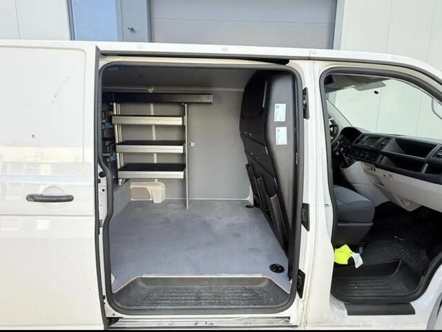 Фольксваген Transporter 2019 у Європі на Automoto.ua Білий Фольксваген Transporter, об'ємом двигуна 1.97 л та пробігом 99 тис. км за 17415 $, фото 7 на Automoto.ua