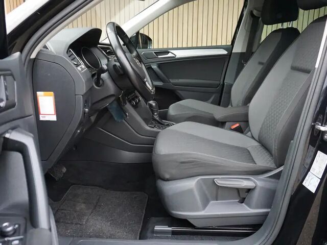 Фольксваген Тігуан 2017 у Європі на Automoto.ua Чорний Фольксваген Тігуан, об'ємом двигуна 1.4 л та пробігом 78 тис. км за 28647 $, фото 6 на Automoto.ua