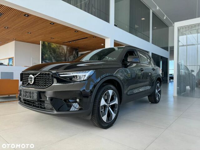 Вольво XC40, объемом двигателя 1.97 л и пробегом 1 тыс. км за 42495 $, фото 3 на Automoto.ua