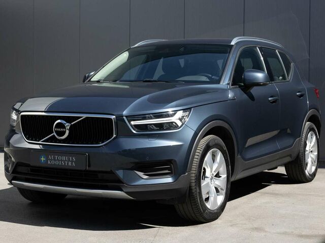 Синій Вольво XC40, об'ємом двигуна 1.97 л та пробігом 90 тис. км за 40114 $, фото 3 на Automoto.ua