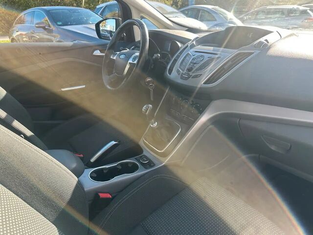 Форд Сі-Макс 2014 у Європі на Automoto.ua Коричневий Форд Сі-Макс, об'ємом двигуна 1 л та пробігом 98 тис. км за 4018 $, фото 7 на Automoto.ua