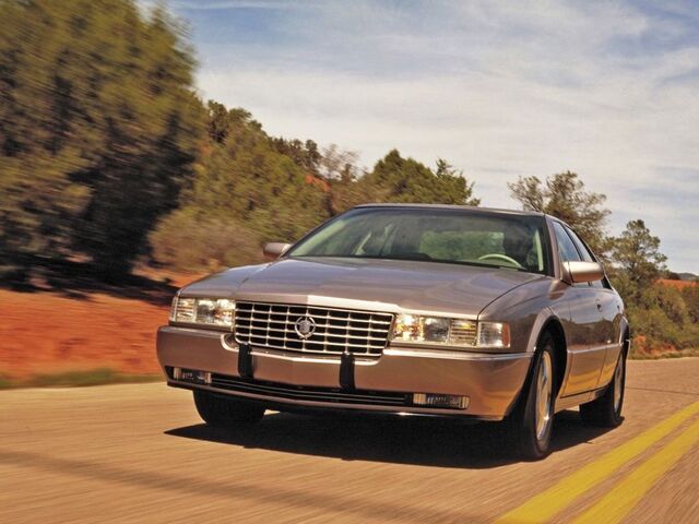 Каділак Seville, Седан 1995 - 1997 4.6 i V8 32