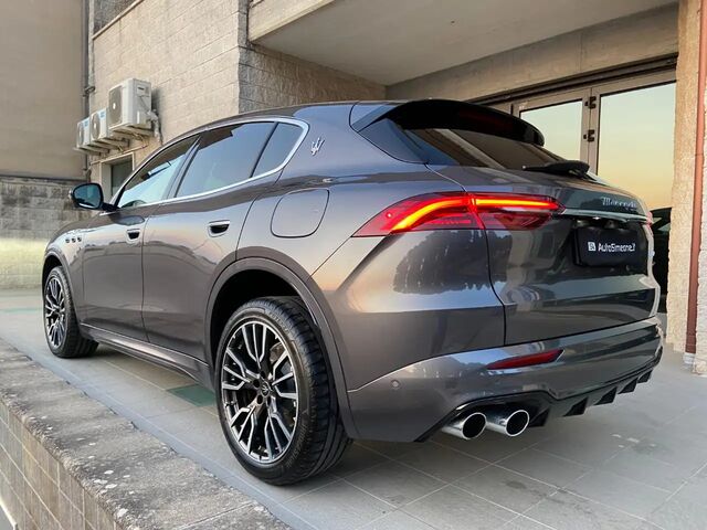 Мазераті Grecale 2025 у Європі на Automoto.ua Сірий Мазераті Grecale, об'ємом двигуна 2 л та пробігом 16 тис. км за 72344 $, фото 6 на Automoto.ua