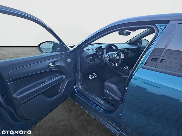 Альфа Ромео Джуніор 2025 у Європі на Automoto.ua Синій Альфа Ромео Джуніор, об'ємом двигуна 1 л та пробігом 1 тис. км за 33390 $, фото 8 на Automoto.ua