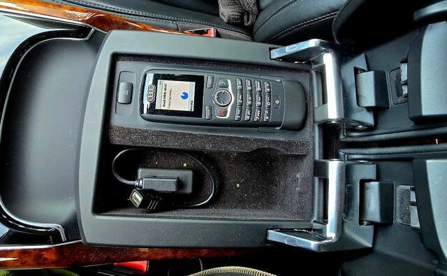 Ауди А8 2011 в Европе на Automoto.ua Черный Ауди А8, объемом двигателя 2.97 л и пробегом 300 тыс. км за 86100 $, фото 29 на Automoto.ua