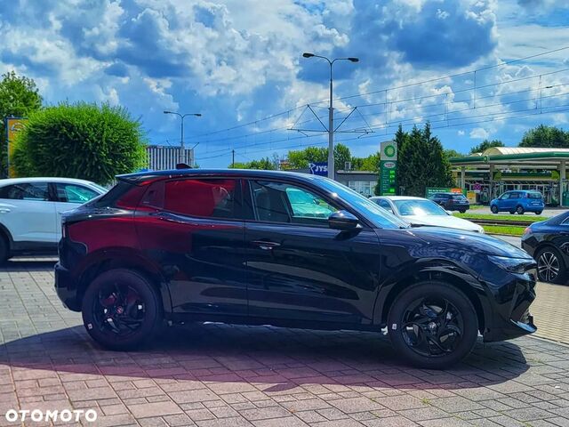 Альфа Ромео Джуниор 2025 в Европе на Automoto.ua Черный Альфа Ромео Джуниор, объемом двигателя 1 л и пробегом 390 тыс. км за 30194 $, фото 6 на Automoto.ua