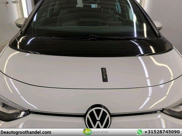 Фольксваген ID.3 2020 в Европе на Automoto.ua Белый Фольксваген ID.3, объемом двигателя 0 л и пробегом 146 тыс. км за 14762 $, фото 19 на Automoto.ua