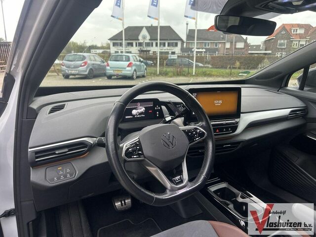 Фольксваген ID.4 2020 в Европе на Automoto.ua Белый Фольксваген ID.4, объемом двигателя 0 л и пробегом 235 тыс. км за 19785 $, фото 2 на Automoto.ua