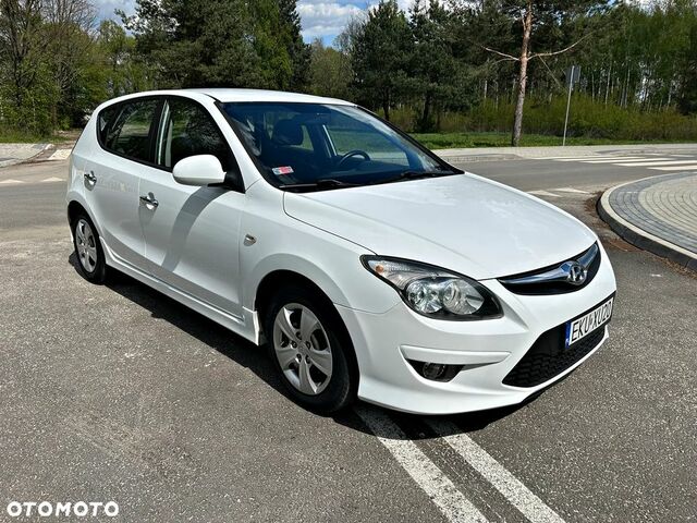 Хендай i30, объемом двигателя 1.4 л и пробегом 155 тыс. км за 4730 $, фото 1 на Automoto.ua