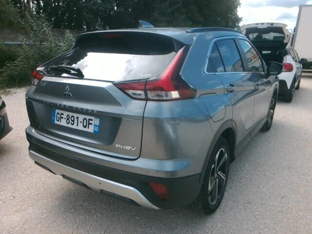 Міцубісі Eclipse Cross 2022 у Європі на Automoto.ua Сірий Міцубісі Eclipse Cross, об'ємом двигуна 2.36 л та пробігом 100 тис. км за 21049 $, фото 2 на Automoto.ua
