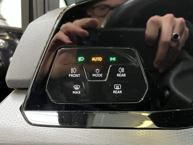 Фольксваген Golf GTE 2022 в Европе на Automoto.ua Черный Фольксваген Golf GTE, объемом двигателя 1.4 л и пробегом 50 тыс. км за 32598 $, фото 11 на Automoto.ua