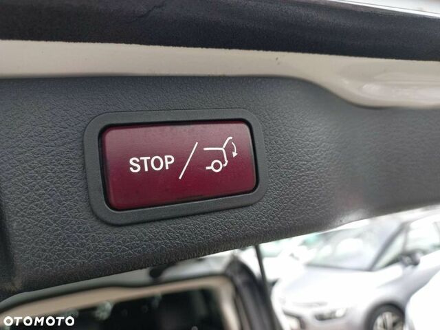 Мерседес В-Класс 2015 в Европе на Automoto.ua Белый Мерседес В-Класс, объемом двигателя 2.14 л и пробегом 299 тыс. км за 30676 $, фото 25 на Automoto.ua