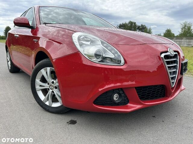 Альфа Ромео Giulietta, об'ємом двигуна 1.37 л та пробігом 220 тис. км за 6458 $, фото 3 на Automoto.ua