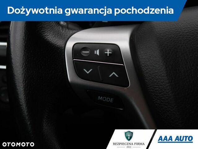 Тойота Авенсіс, об'ємом двигуна 1.8 л та пробігом 159 тис. км за 9935 $, фото 19 на Automoto.ua